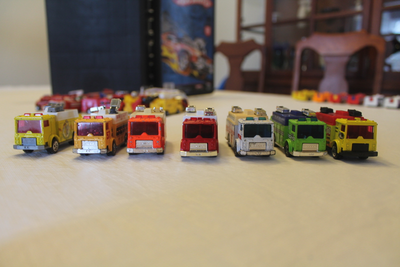 Illustration for article titled Enormous Die-cast collection - Box 1 - Fire Trucks